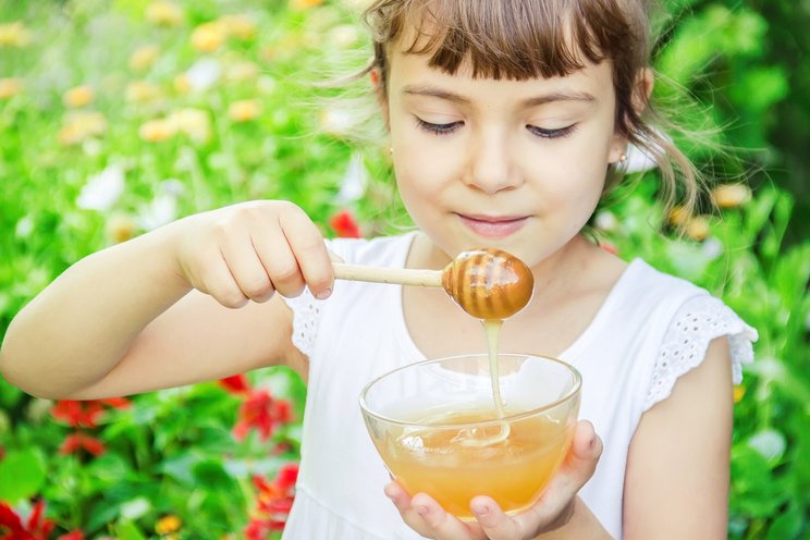 Ternyata madu sangat baik untuk anak anak